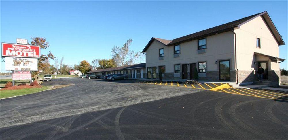 Masterson'S Motel Greater Napanee Экстерьер фото